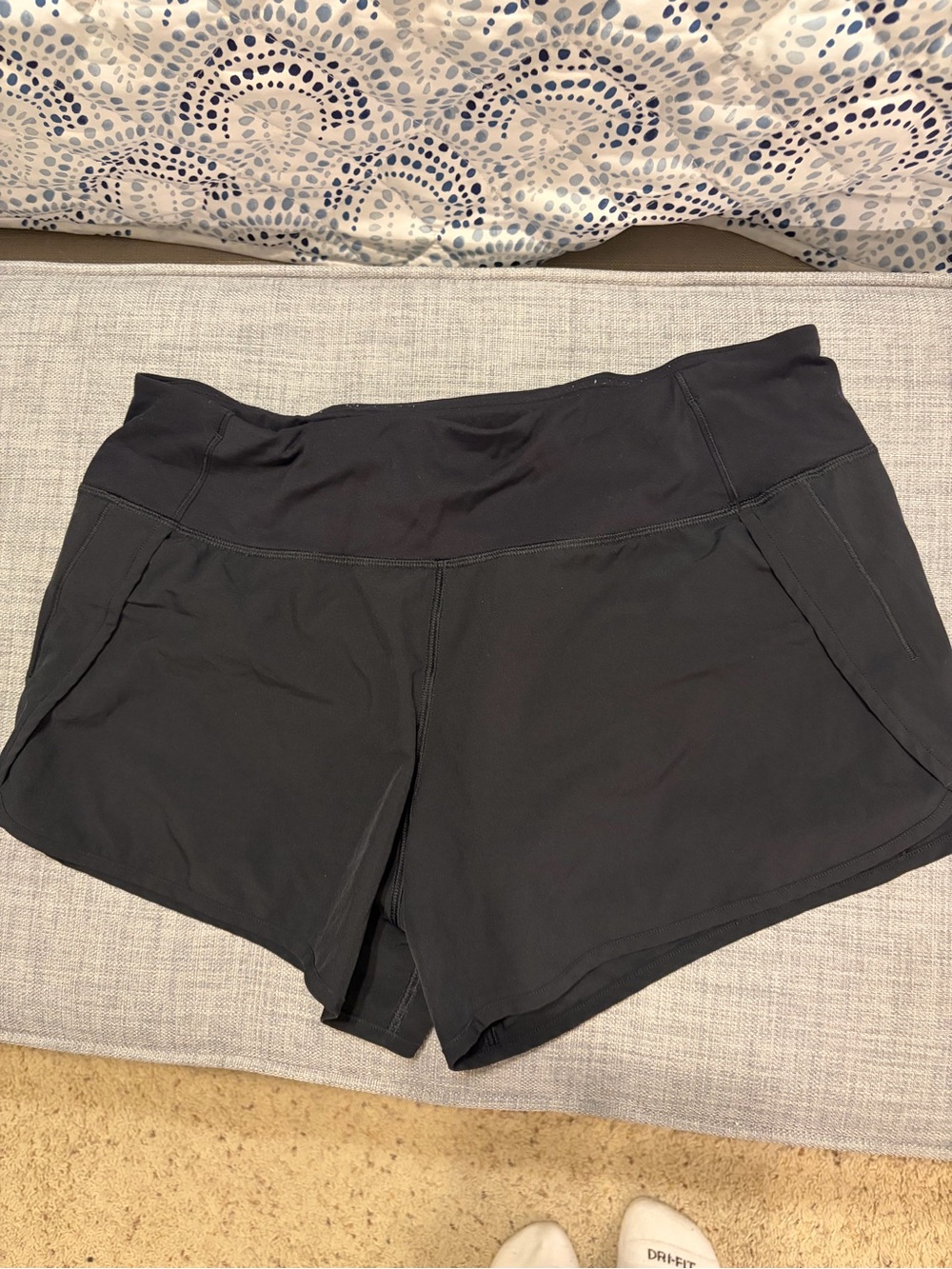 CRZ yoga black shorts